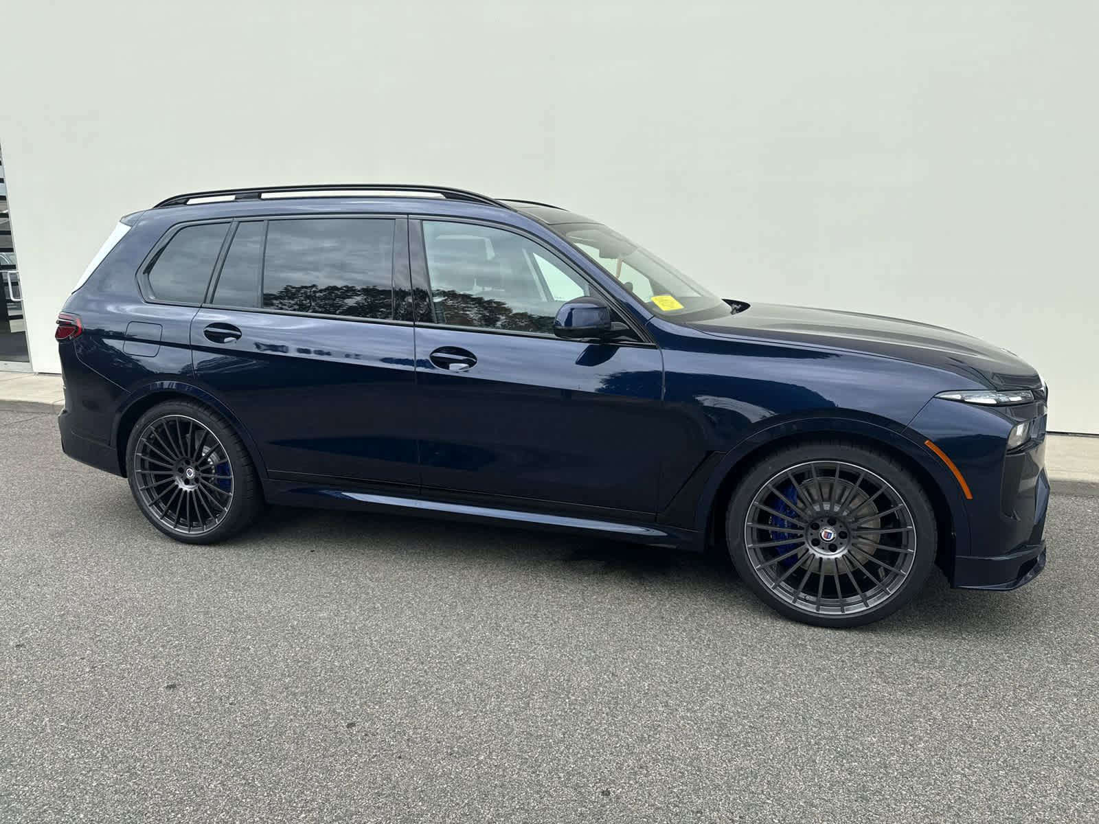 New 2026 BMW ALPINA XB7 image 8