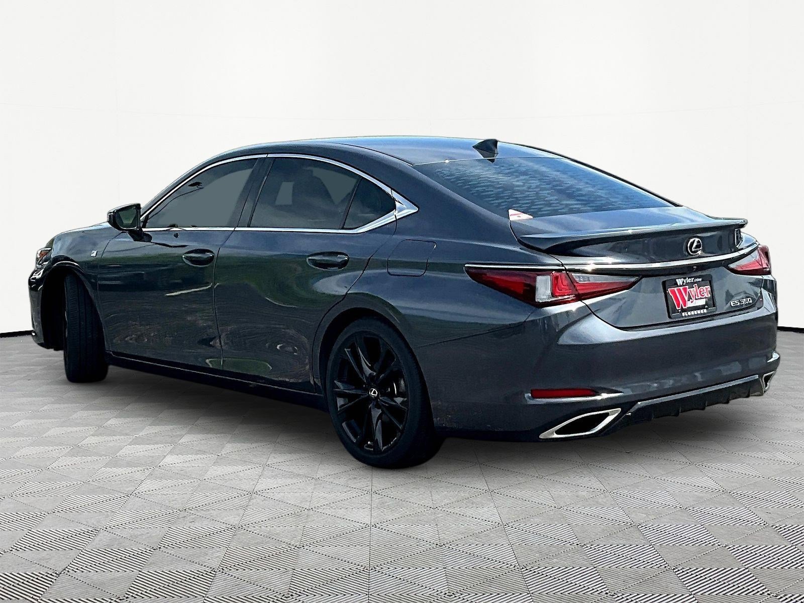 Used 2022 Lexus ES 350 F Sport FWD image 4