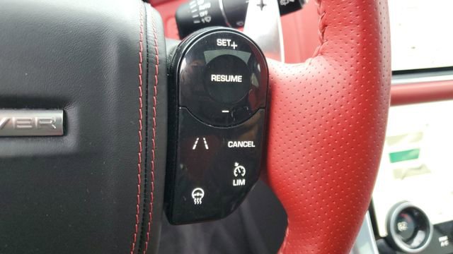 Used 2022 Land Rover Range Rover Sport SVR image 12