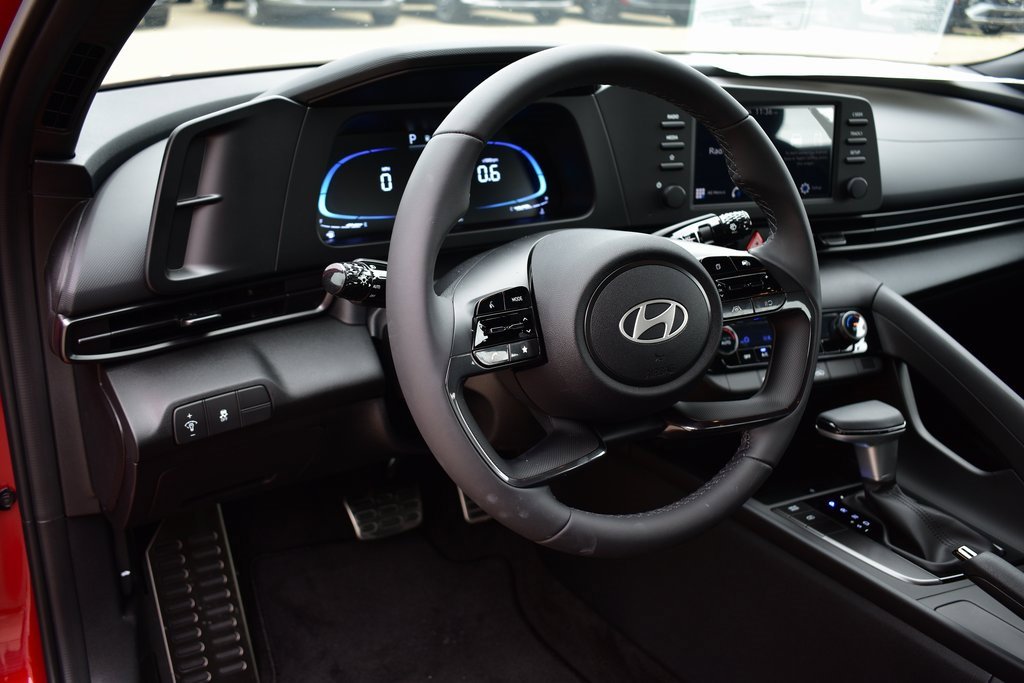 New 2025 Hyundai Elantra Sport image 36