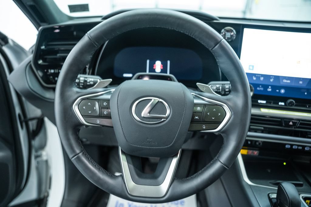 Used 2025 Lexus TX 350 AWD w/ Technology Package image 35