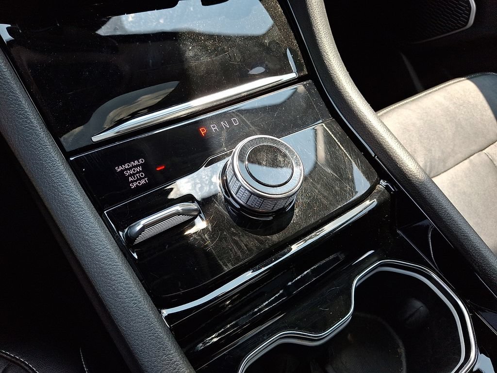 Used 2022 Jeep Grand Cherokee Limited AWD/4WD image 18