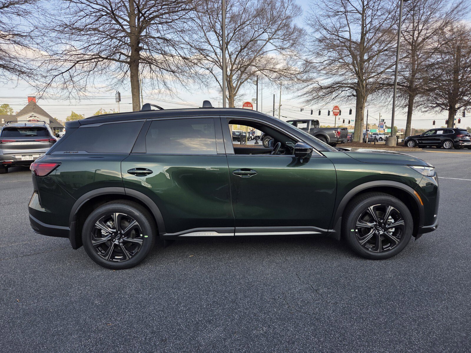 New 2026 INFINITI QX60 Autograph w/ Dark Cargo Package image 5