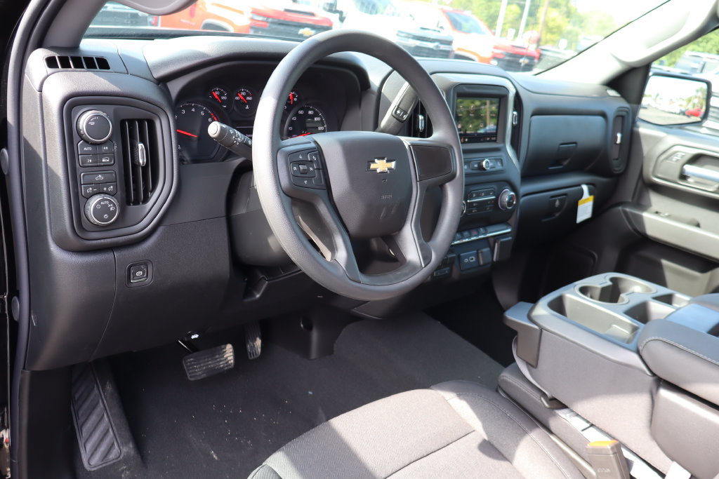 New 2026 Chevrolet Silverado 1500 Custom AWD/4WD image 6