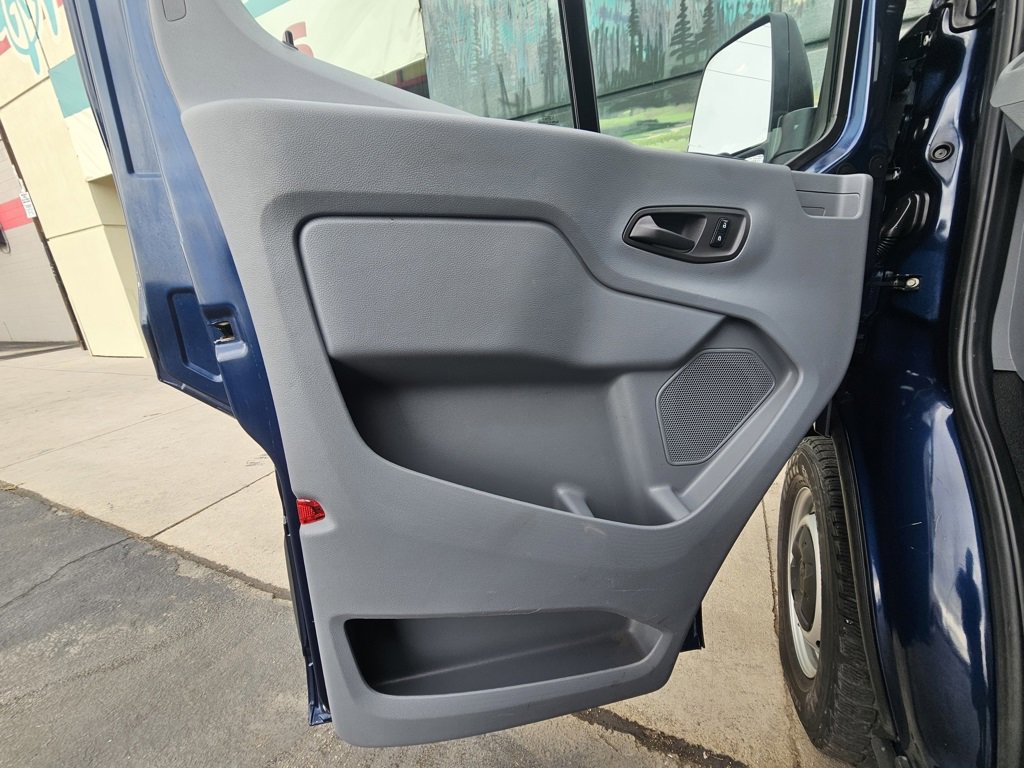 Used 2018 Ford Transit 250 148 High Roof image 19