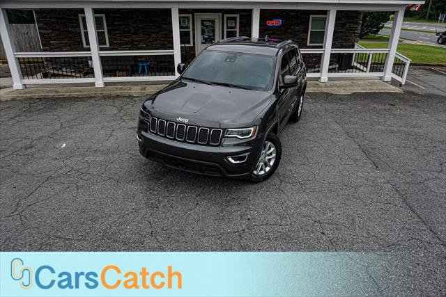 Used 2021 Jeep Grand Cherokee Laredo RWD image 3