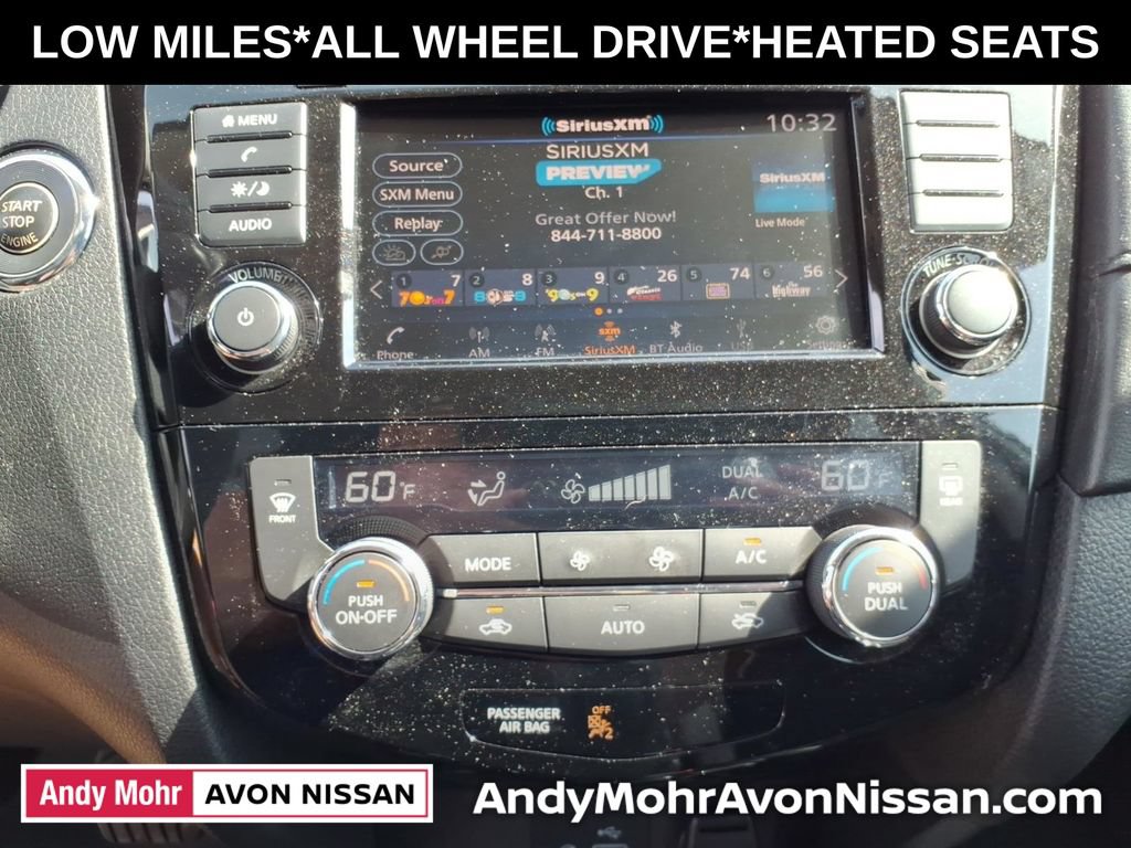 Used 2018 Nissan Rogue SV AWD/4WD image 25