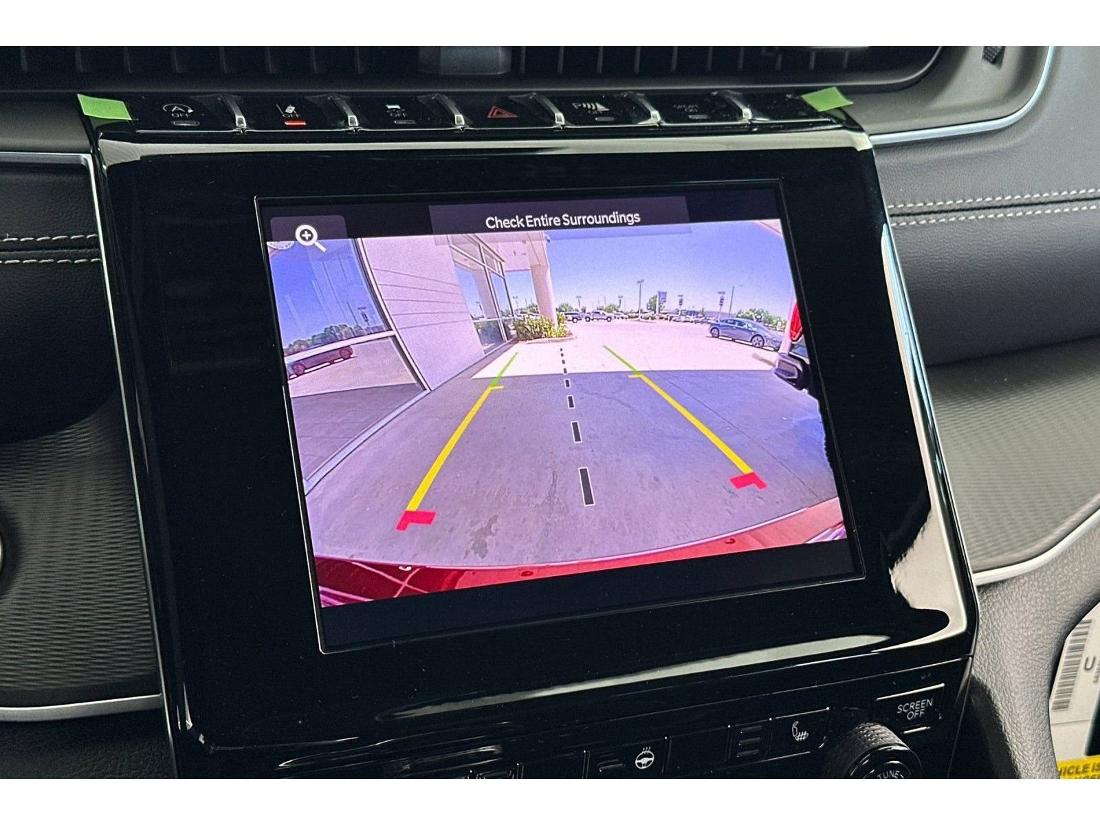 New 2025 Jeep Grand Cherokee Laredo w/ Luxury Tech Group I RWD image 20