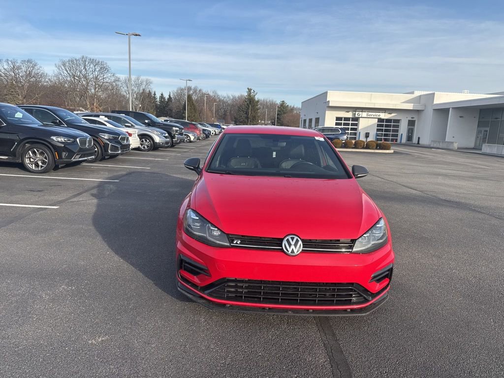 Used 2019 Volkswagen Golf R 4-Door image 2