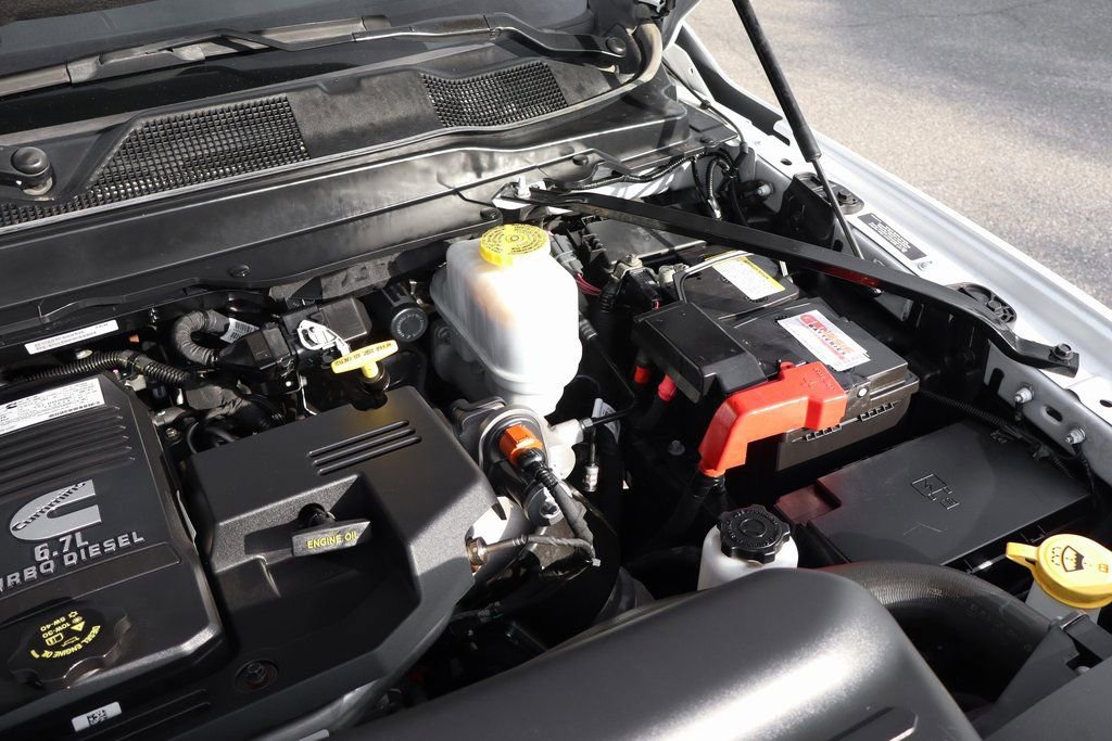 Used 2021 RAM 5500 Tradesman w/ Chrome Appearance Group image 13