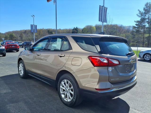 Used 2018 Chevrolet Equinox LS AWD/4WD image 5