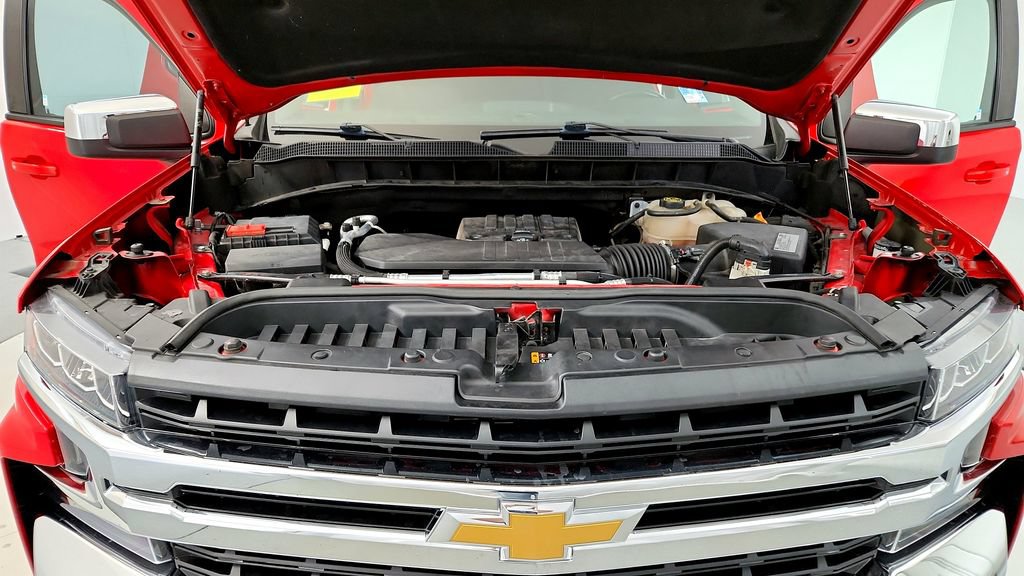 Used 2021 Chevrolet Silverado 1500 LT w/ LPO, Liner Protection Package AWD/4WD image 15