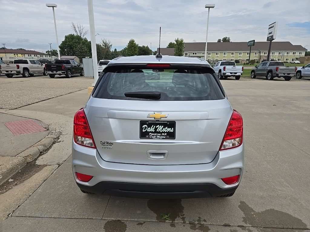 Used 2017 Chevrolet Trax LS FWD image 8