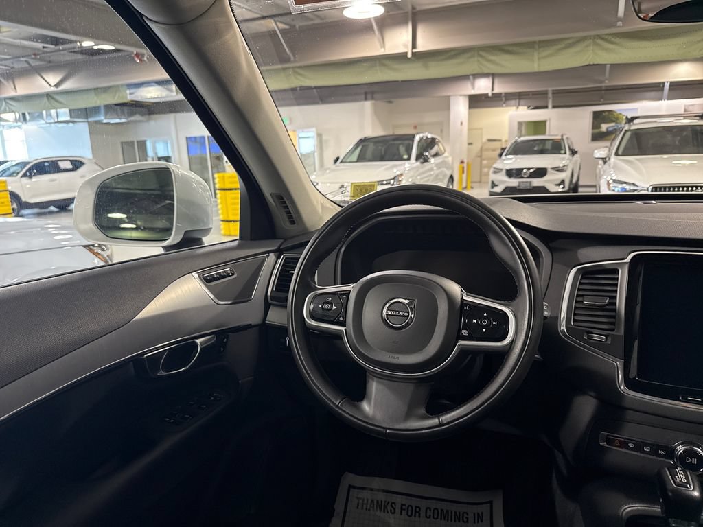 Used 2022 Volvo XC90 T5 Momentum w/ Climate Package AWD/4WD image 23
