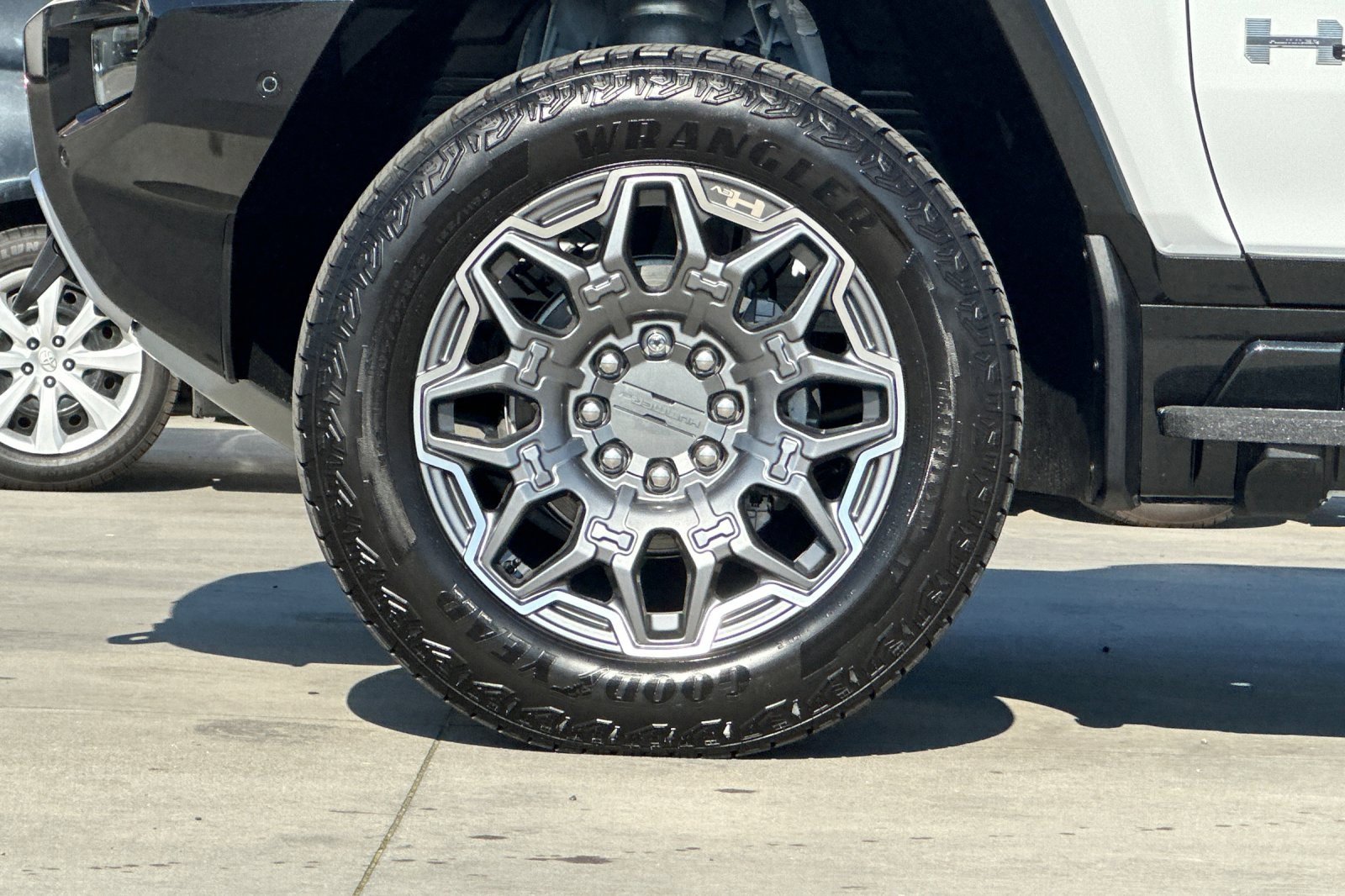 New 2025 GMC Hummer EV 3X image 26