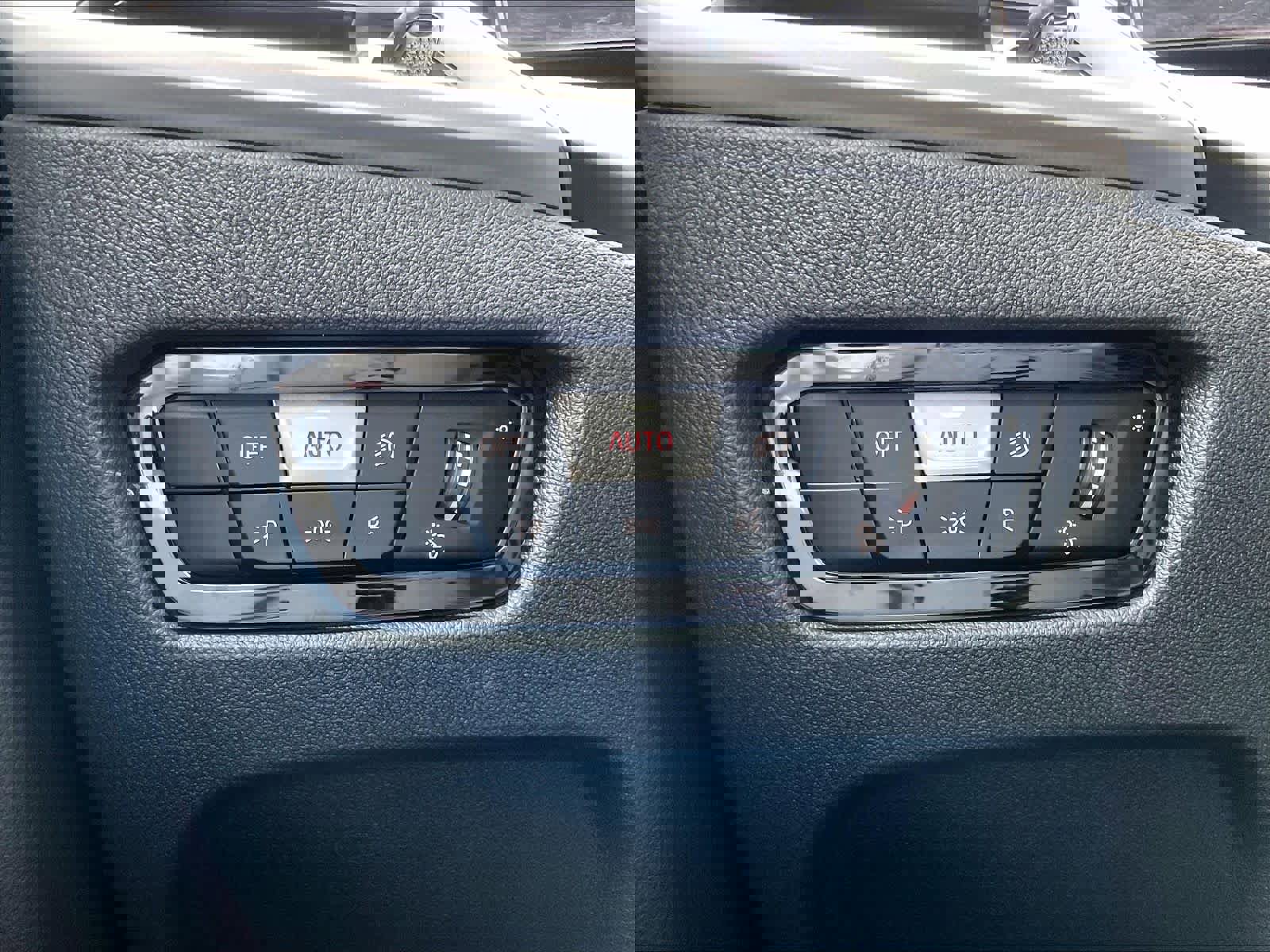 Certified 2026 BMW 430i Coupe w/ Parking Assistance Package image 34