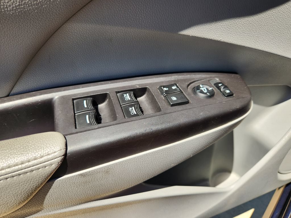 Used 2017 Acura RDX w/ Technology Package FWD image 24