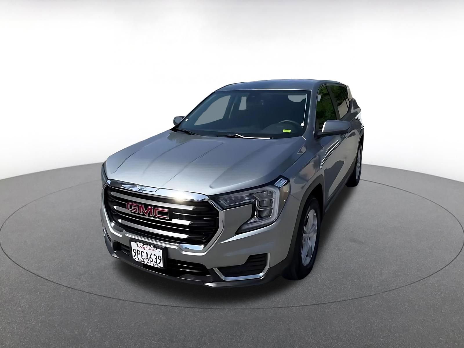 Used 2024 GMC Terrain SLE FWD image 7
