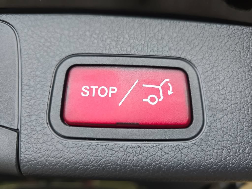 Used 2026 Mercedes-Benz GLB 250 image 16