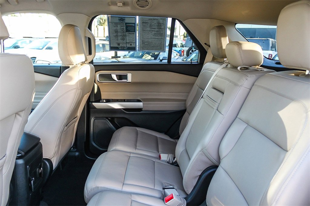 Used 2022 Ford Explorer XLT w/ Equipment Group 202A image 23