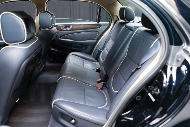 Used 2009 Jaguar XJ Vanden Plas Super V8 Portfolio image 11
