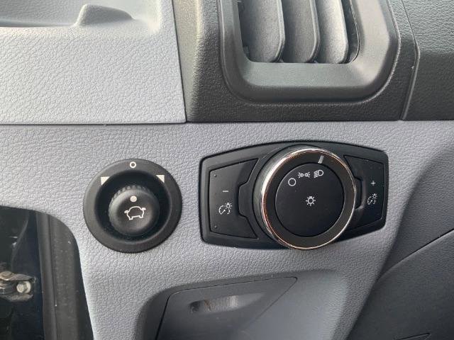 Used 2019 Ford Transit 150 XL image 25