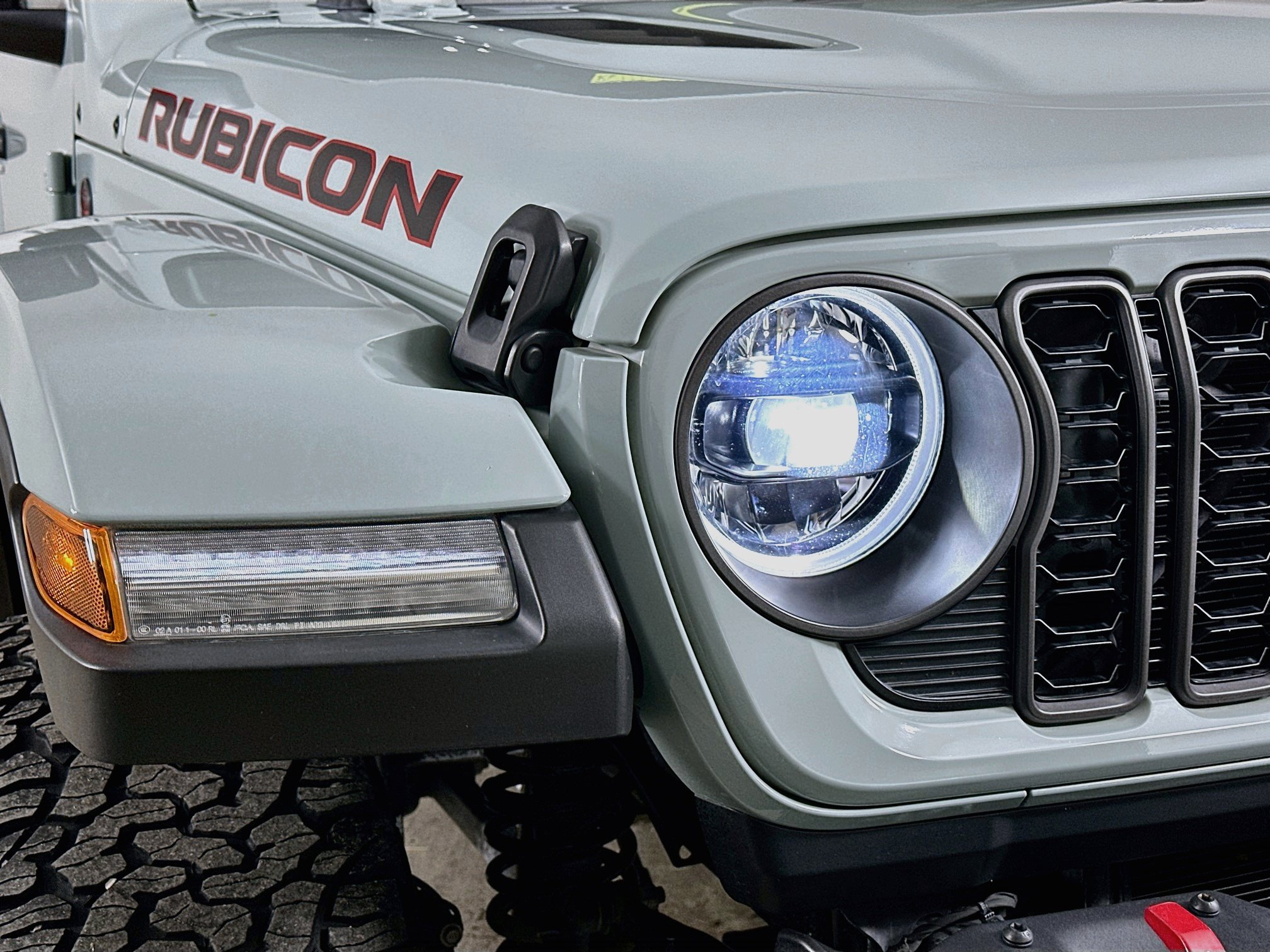 Certified 2024 Jeep Wrangler Unlimited Rubicon AWD/4WD image 37