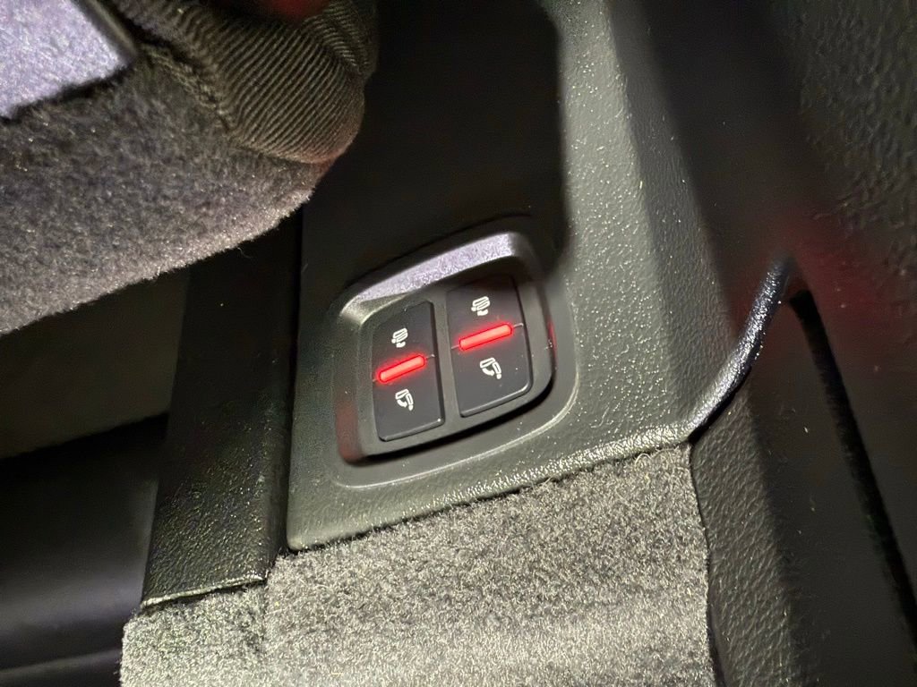 Used 2021 Audi SQ7 Premium Plus w/ Driver Assistance Package image 32