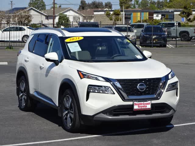 Used 2021 Nissan Rogue SL AWD/4WD image 2