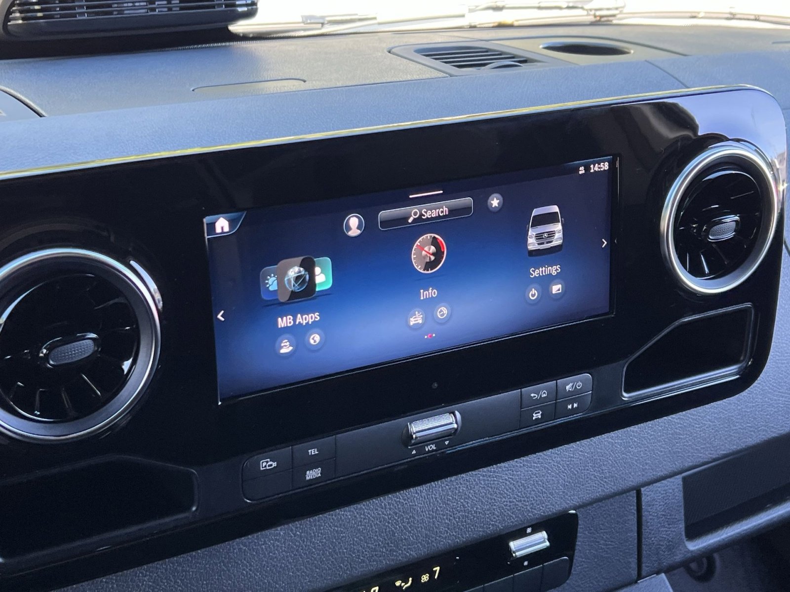 New 2025 Mercedes-Benz Sprinter 2500 image 18