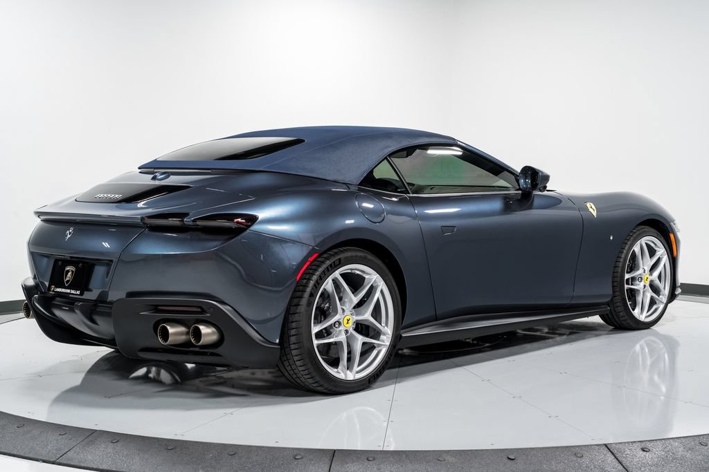 Used 2024 Ferrari Roma Spider RWD image 37