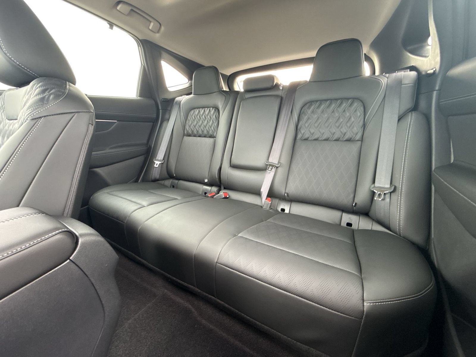 New 2026 Nissan Murano Platinum w/ Cargo Package AWD/4WD image 14