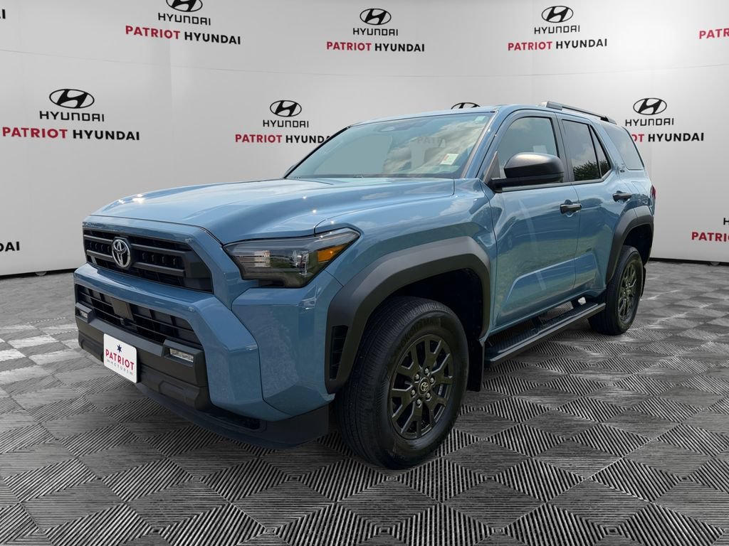 Used 2025 Toyota 4Runner SR5 RWD image 7