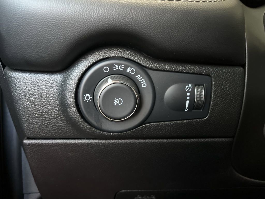 Used 2022 Dodge Durango GT AWD/4WD image 14