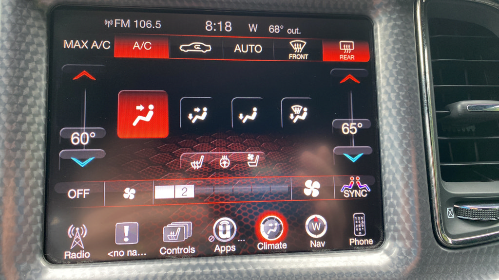 Used 2016 Dodge Challenger SRT Hellcat RWD image 21