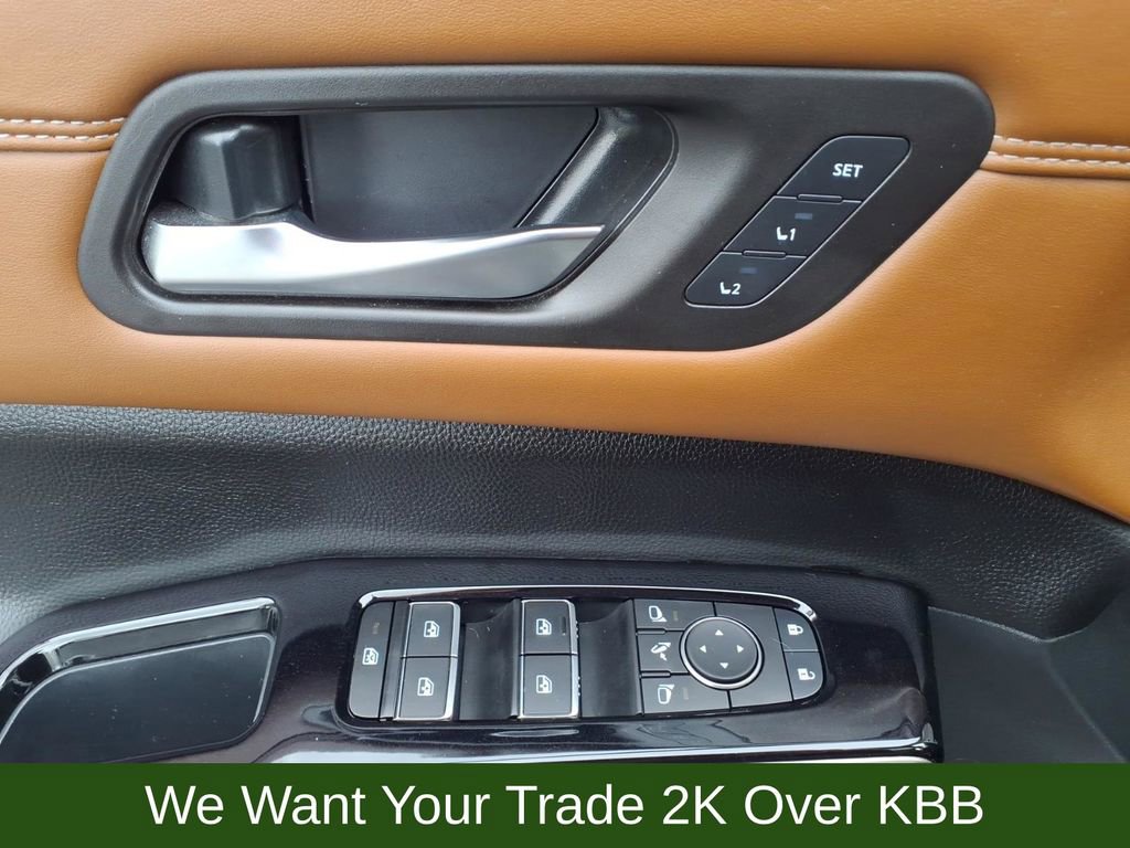Used 2024 Nissan Pathfinder Platinum AWD/4WD image 26