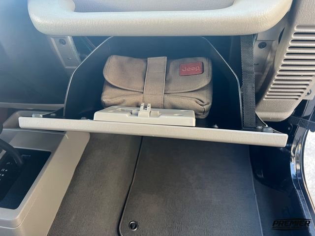 Used 2006 Jeep Wrangler X image 60