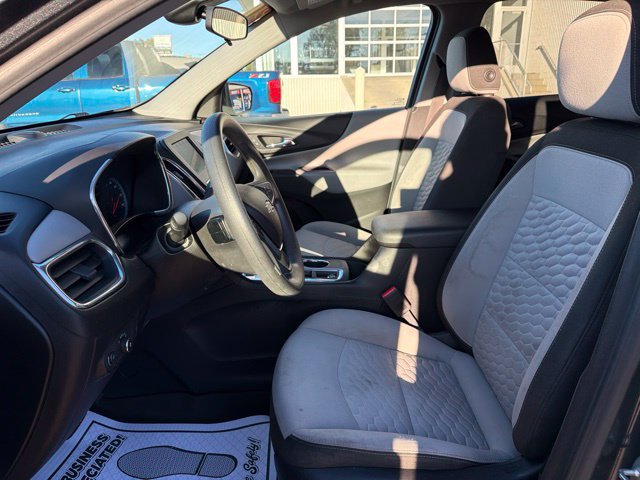 Used 2020 Chevrolet Equinox LS w/ LS Convenience Package AWD/4WD image 13