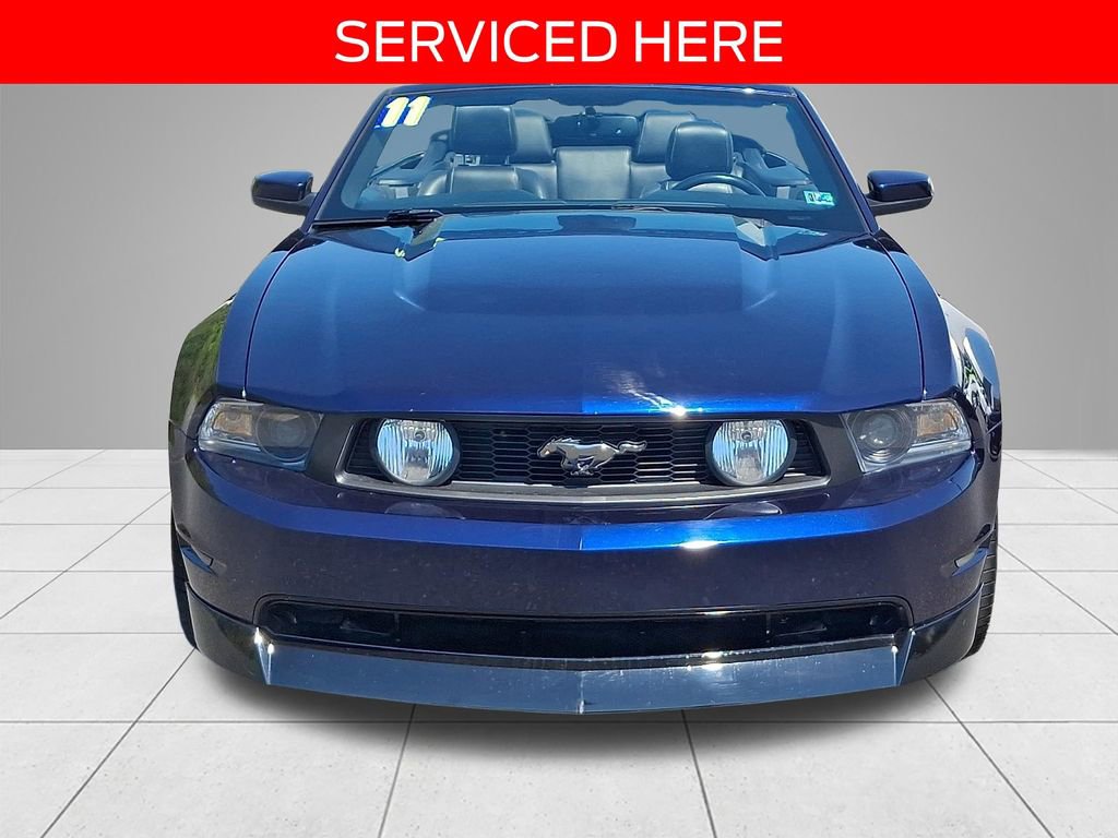 Used 2011 Ford Mustang GT Premium w/ Electronics Pkg RWD image 2