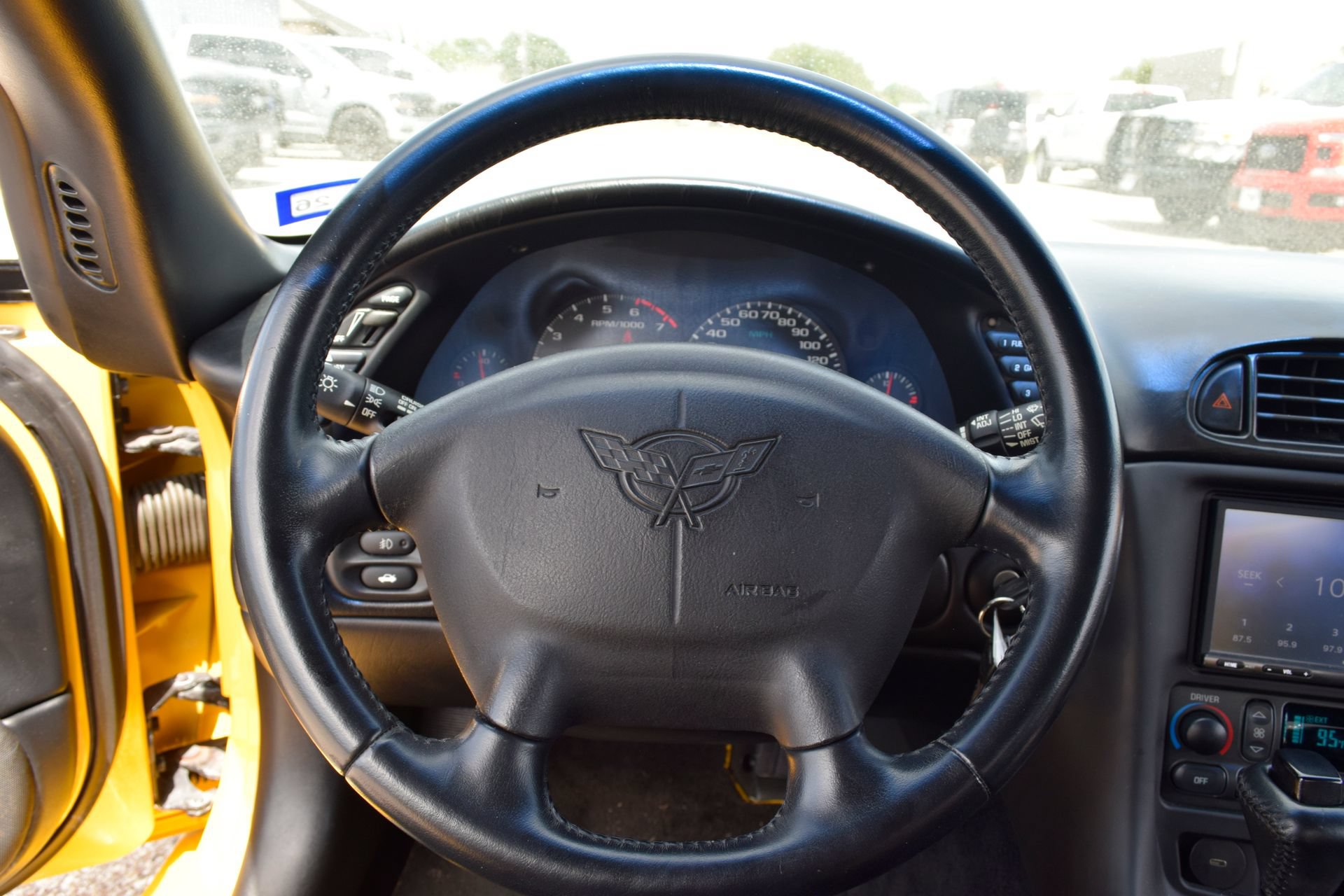 Used 2000 Chevrolet Corvette Convertible w/ Memory Pkg RWD image 5