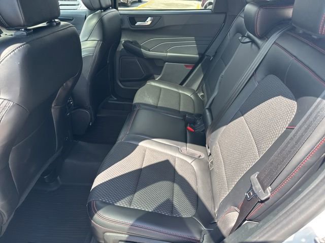 Certified 2023 Ford Escape ST-Line Select w/ Tech Pack #2 image 16
