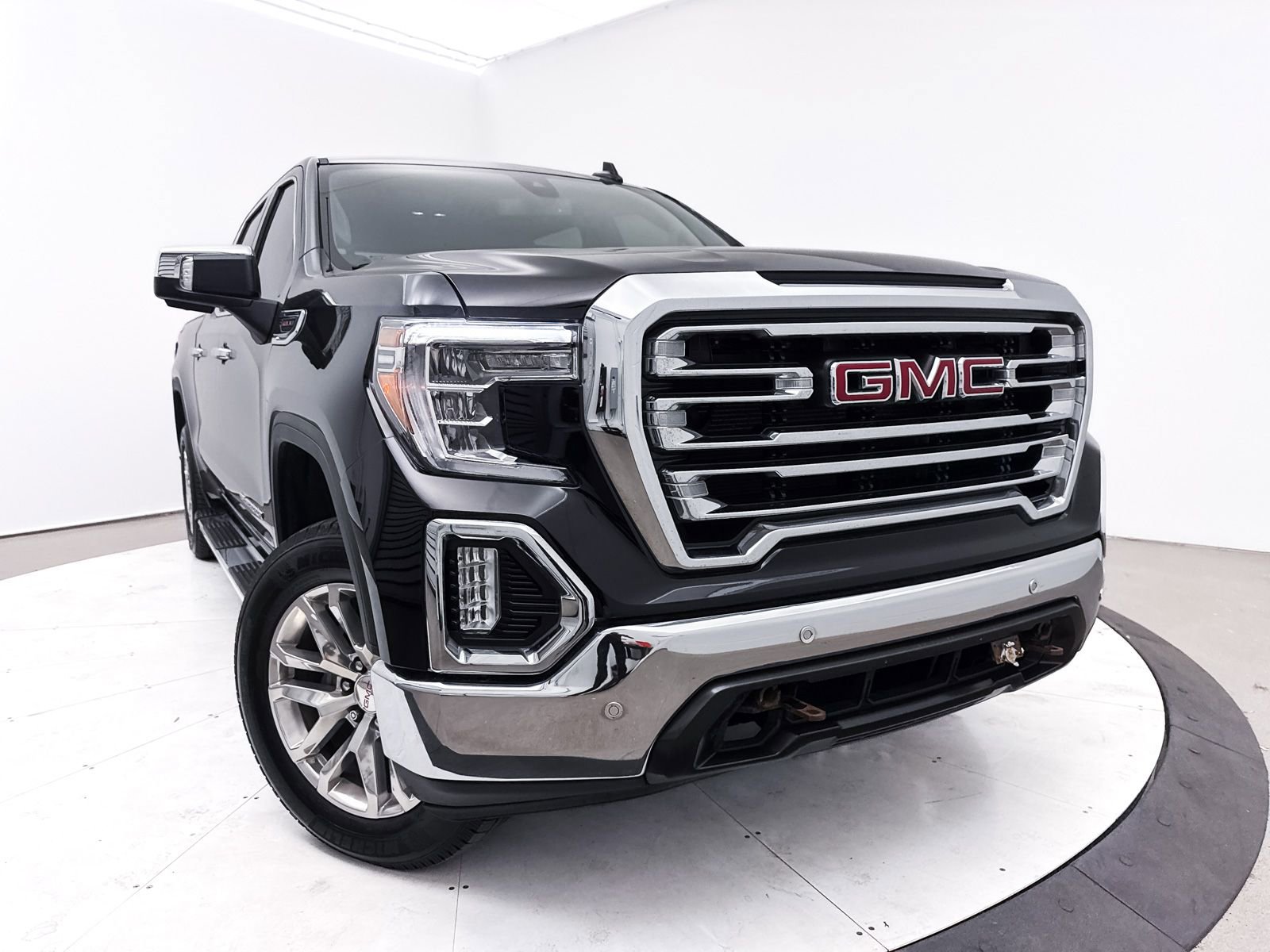 Used 2019 GMC Sierra 1500 SLT w/ SLT Premium Plus Package image 8