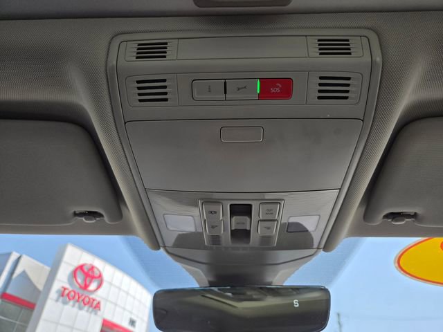 Certified 2023 Volkswagen Jetta SEL FWD image 24