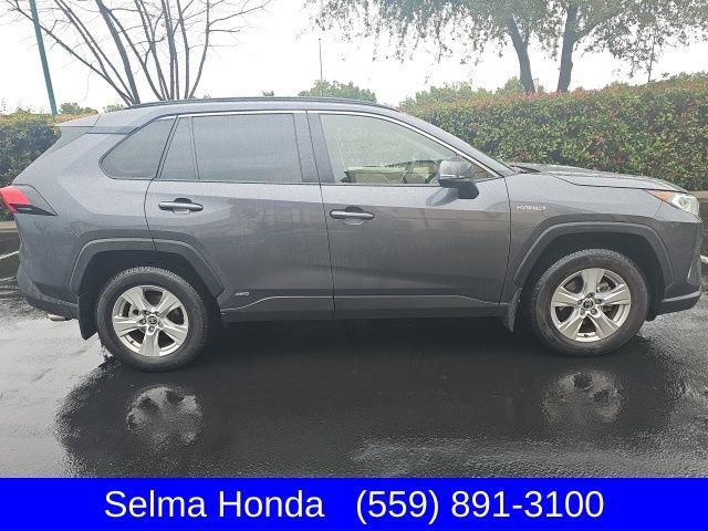 Used 2020 Toyota RAV4 XLE w/ Convenience Package video 1