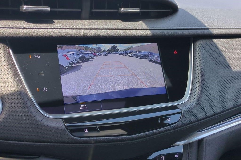Certified 2023 Cadillac XT5 Premium Luxury FWD image 9