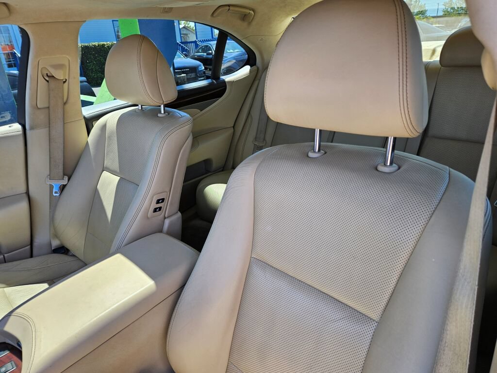 Used 2014 Lexus LS 460 L AWD/4WD image 15