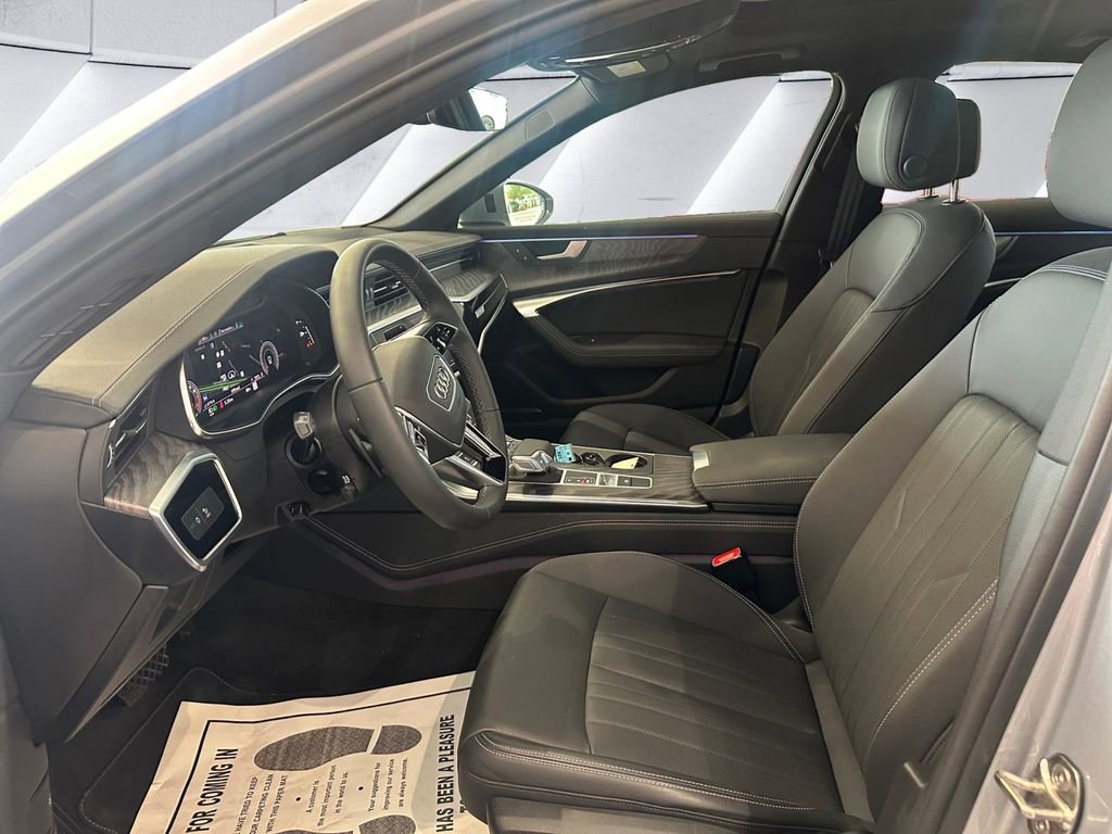 Used 2025 Audi A6 Premium Plus image 7