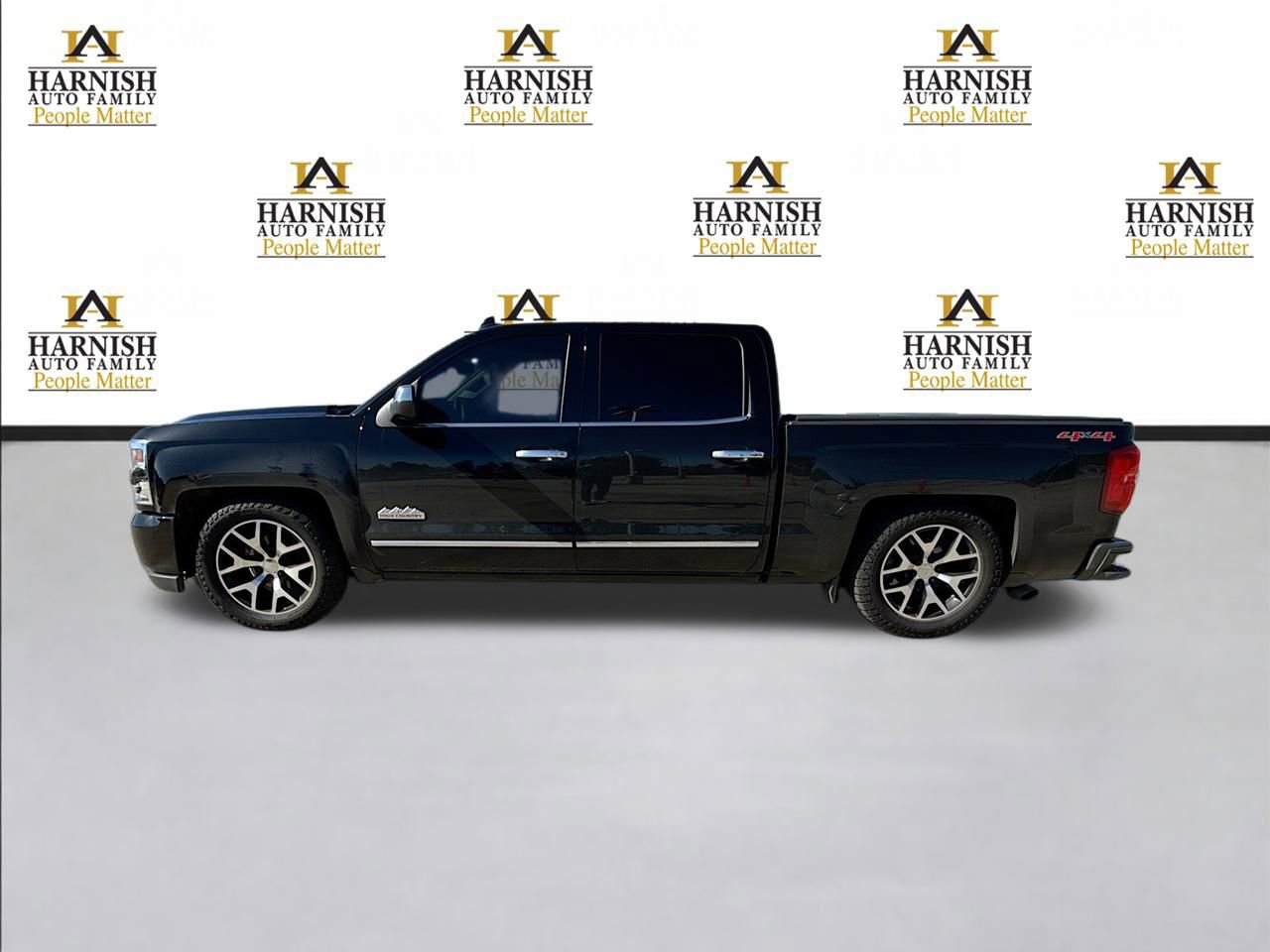 Used 2016 Chevrolet Silverado 1500 High Country image 2