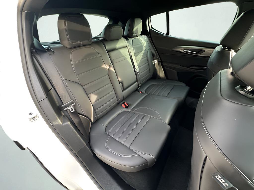 Used 2025 Alfa Romeo Tonale w/ Premium Package image 29