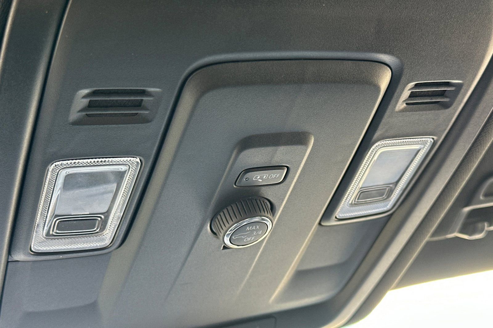 Certified 2025 Chevrolet Tahoe Z71 image 25